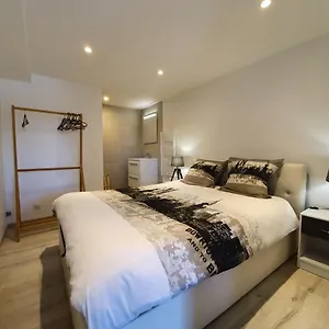appartement-t2-proche-gare-et-centre-bourgoin.hotels-rhonealpes.com/